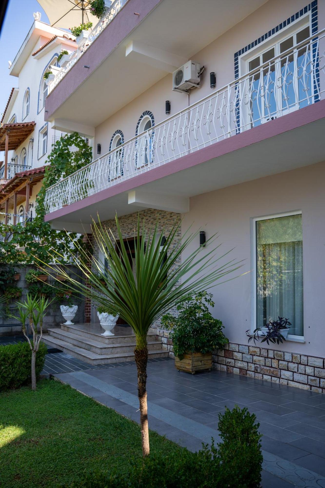 Alesio Guest House Krujë Dış mekan fotoğraf